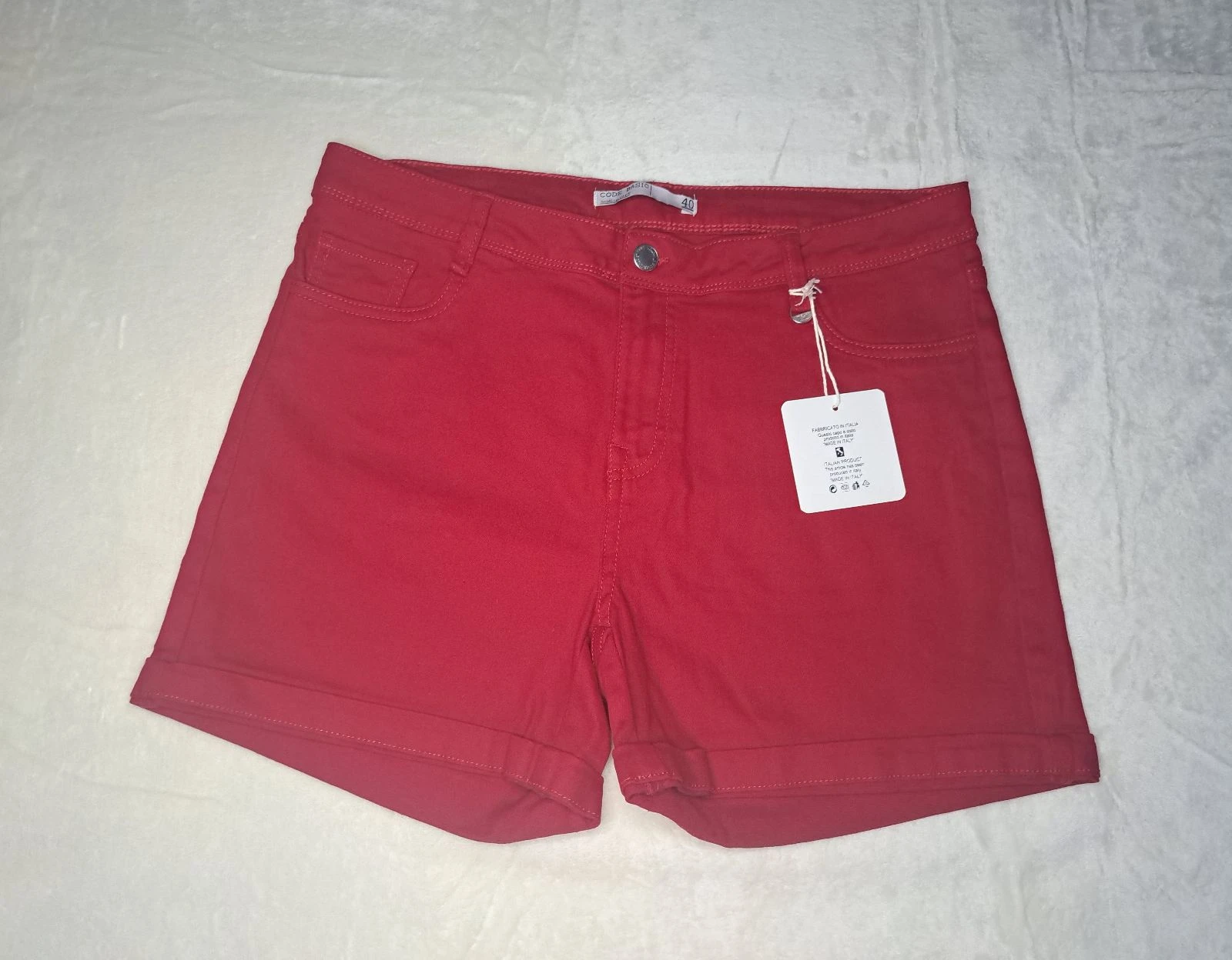 Red Denim Shorts • Size 40 • Stretch Summer • Capsule Wardrobe – photo 2